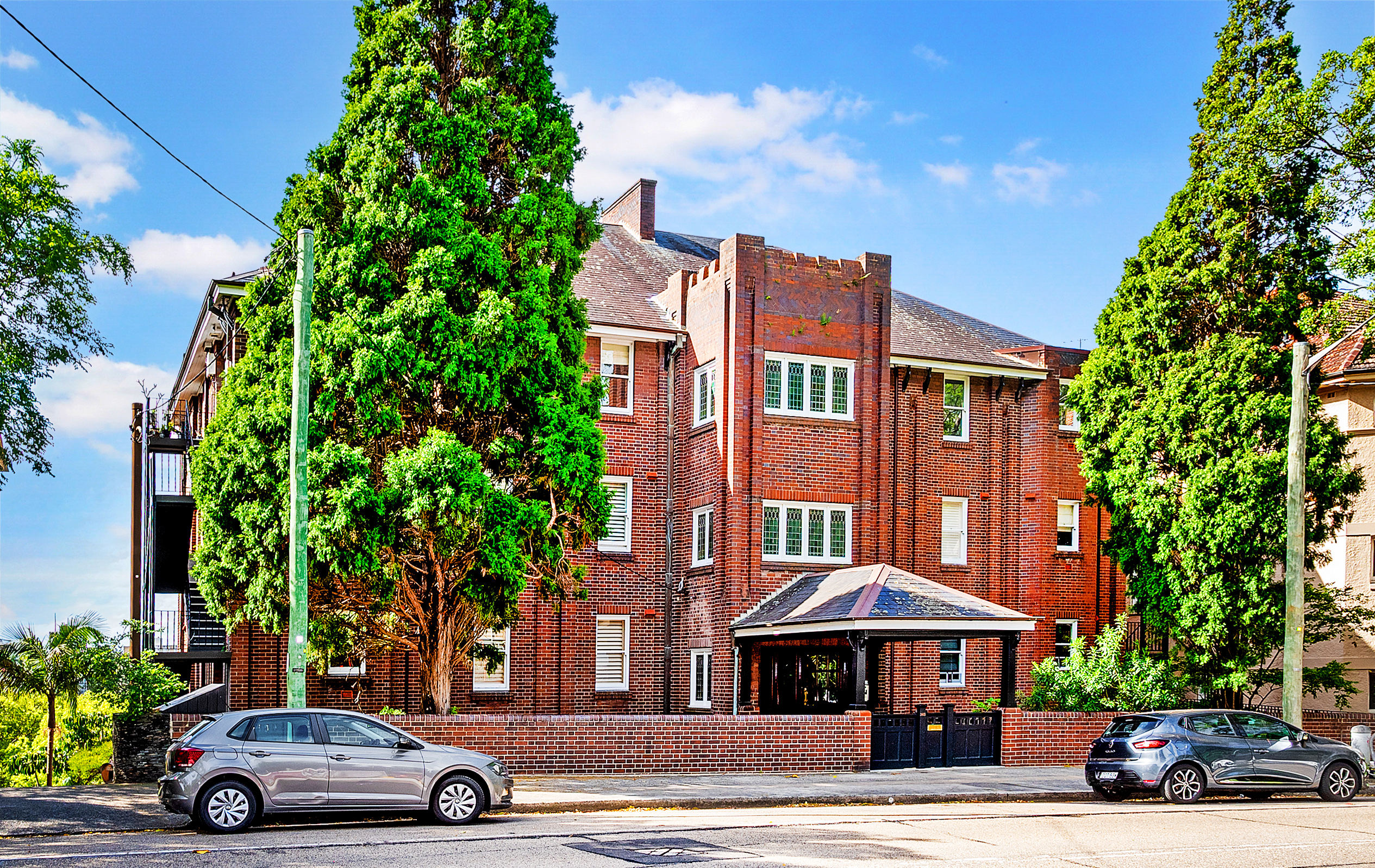 Mount Stewart, 4,363 Edgecliff Road Edgecliff, small building of only 9 apartments